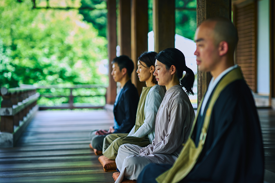 Zazen and Japan’s Oldest Dry Landscape Garden ［For Saihokai Members］